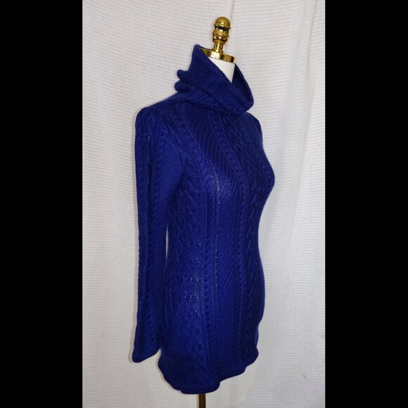 Blue cable knit sweater mini dress - Picture 14 of 14